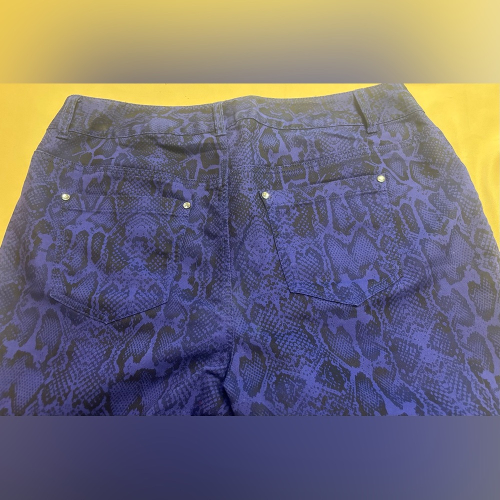 Lane Bryant Women Size 18 Skinny Jeans Snake Print Purple Blue Black Pants - Picture 14 of 16